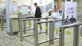 Турникеты в Уральском университете имени Б. Н. Ельцина