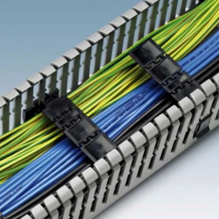 Кабель-канал DKC 25х40 G длина 2 м, перфорированный (00128RL) Кабель-канал DKC 25х40 G длина 2 м, перфорированный (00128RL)