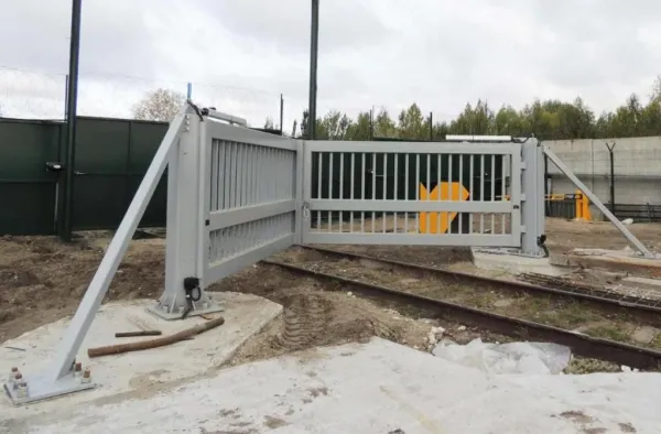 Противотаранные ворота ПВЖ-СБ Кашалот железнодорожные, распашные, гидравлические Противотаранные ворота ПВЖ-СБ Кашалот железнодорожные, распашные, гидравлические