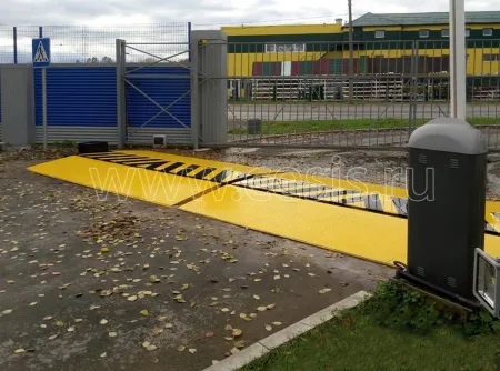 Дорожный блокиратор ЦеСИС ПРЕПОНА-П ДАБР.425728.009 с аппарелями, электромеханический Дорожный блокиратор ЦеСИС ПРЕПОНА-П ДАБР.425728.009 с аппарелями, электромеханический