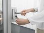 Электронный замок dormakaba c-lever compact (черный, offline, 72 мм, левый, ручки HN, шток 8 мм)