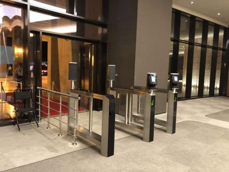 Распашной двухпроходной турникет Gotschlich Axioma DF VIP 1025H со сканером штрих-кода