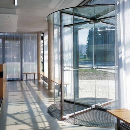 Карусельные двери dormakaba ATRIUM FLEX