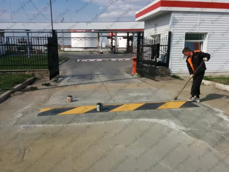 Дорожный блокиратор Барьер-4000УВ электромеханический, врезной Дорожный блокиратор Барьер-4000УВ электромеханический, врезной