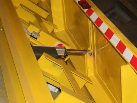 Дорожный блокиратор Барьер-4000УВ электромеханический, врезной Дорожный блокиратор Барьер-4000УВ электромеханический, врезной