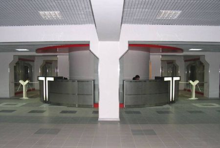 Турникет-трипод PERCo-TTR-04.1G из окрашенной стали, темно-серый (с планками)